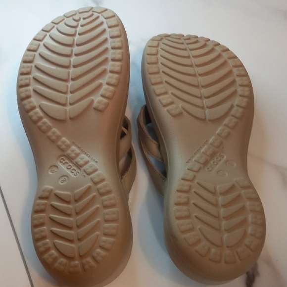 CROCS Women's Beige Sandals - Picture 5 of 7